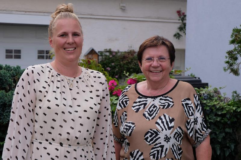 Bei der Jahreshauptversammlung der CSU Frauen-Union wurde Stadträtin Michaela Meier (l.) einstimmig als Ortsvorsitzende wiedergewählt, 2. Bürgermeisterin Bärbel Birner (r.) als eine ihrer Stellvertreterinnen. - Foto von Werner Schulz