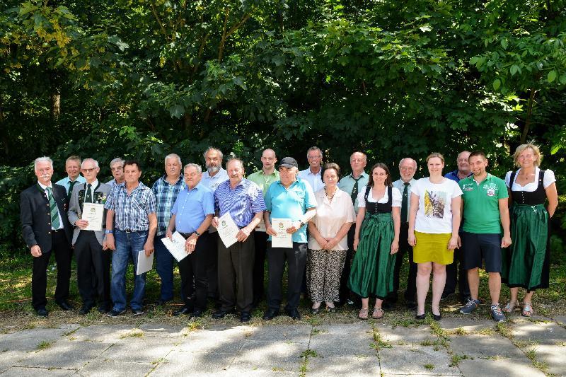 Kaiserwetter beim 50. Gründugsfest der Hüttenschützen