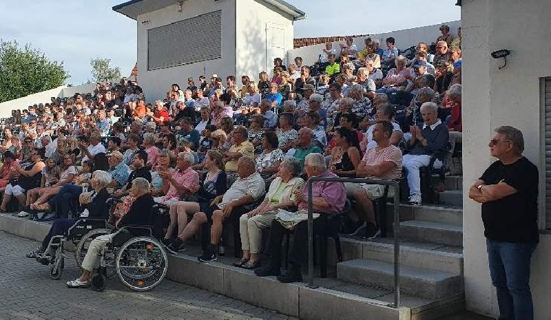 Musikzug begeistert Publikum mit Filmmusiken 