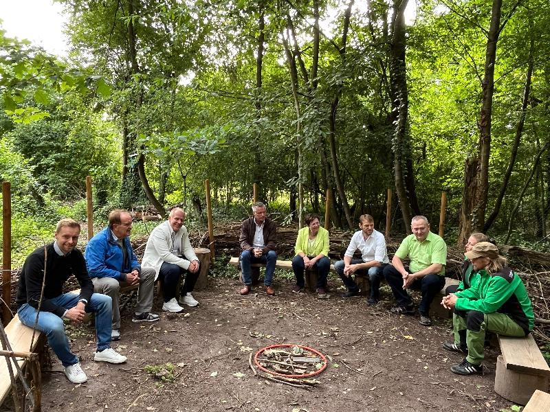 CSU-Stadtratsfraktion besichtigt Waldkindergarten in Schnaittenbach