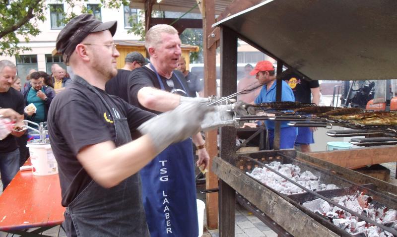 Stürmischer Auftakt des 47. Hirschauer Marktplatzfestes