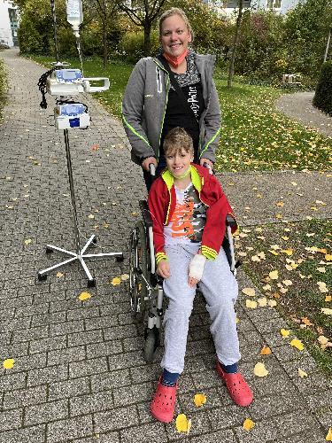 Toni Krügelstein erlitt am 8. Oktober 2022 als Zehnjähriger einen Schlaganfall. Seine Mutter Saskia spricht am Donnerstag, 24. Oktober, um 19 Uhr im Schloss-Treff zum Thema „Schlaganfälle bei Kindern“. - Foto von Werner Schulz