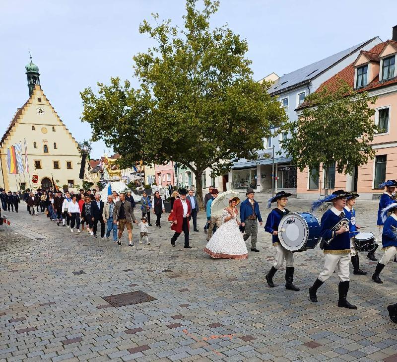 Hirschauer feiern zwei Tage lang ihre Kirwa