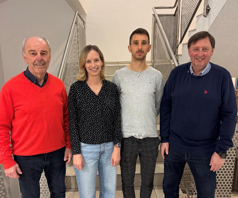 Bei den Vorstandsneuwahlen des TuS/WE-Förderkreises wurde das bisherige Team einstimmig bestätigt. Von links: 1. Vorsitzender Wolfgang Weih, Schriftführerin Nicole Koller, Schatzmeister Marco Horn und stellvertretender Vorsitzender Martin Meier.  - Foto von Sebastian Weih