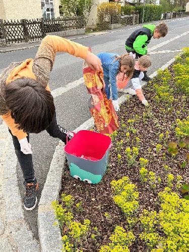 Kinder nach Müll-Sammelaktion sauer auf die Raucher