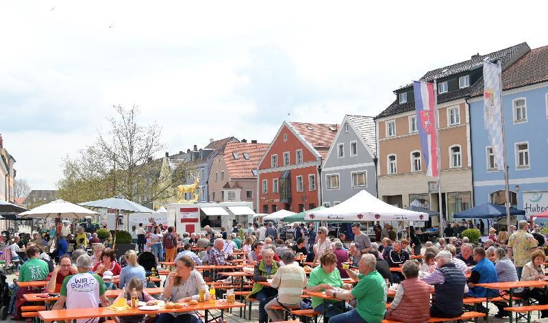 Hirschauer Frühjahrsmarkt am 6. Mai