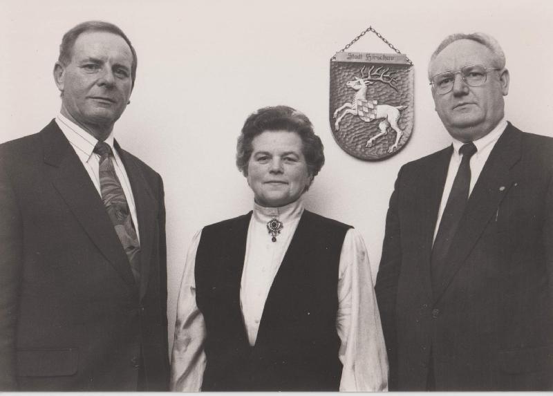 Am 10. Oktober 1973 wurde der Ortsverband der Frauen Union gegründet. Mathilde Lang (Mitte) wurde zur Vorsitzenden gewählt. - Foto von Werner Schulz